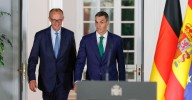 Merz anuncia ante Sánchez que tomará una decisión sobre posibles sanciones a Israel "la semana que viene"