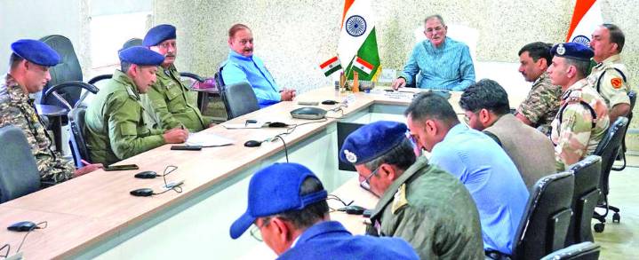 LG Kavinder asks officials to remain vigilant, responsive, people