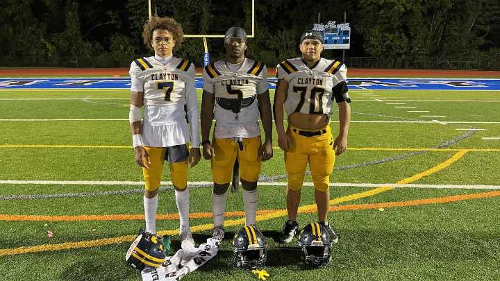 Streaking Clayton follows unselfish backs, tough offensive line to win over Gateway