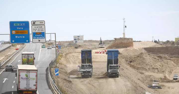 La Junta achaca los "cuatro años perdidos" del acceso norte a Almería a un informe desfavorable de Transportes
