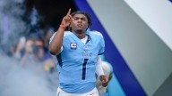 Titans’ Cam Ward goes full playground mode with electric first TD pass