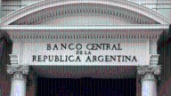 El BCRA vendió US$678 millones este viernes para evitar la suba del dólar