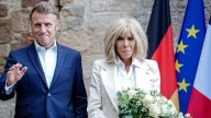 La moda tránsbofa de la ultraderecha: ataca a Brigitte Macron o Begoña Gómez asegurando que son hombres