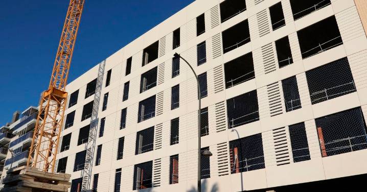 Nueva Ley de Vivienda Andaluza: Hasta tres mil euros por infracciones en los pisos privados y de 120.000 en los protegidos