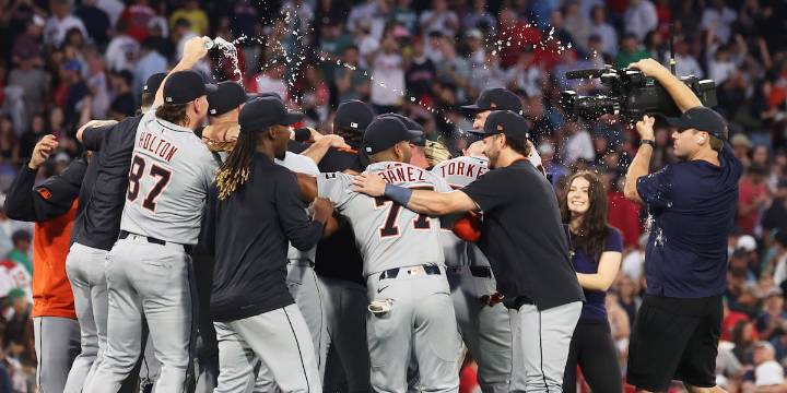 Tigers head to Cleveland for an AL Wild Card best