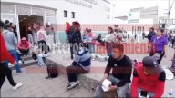 DAN ALTA MÉDICA A 34 PERSONAS LESIONADAS POR PERCANCE ENTRE TREN Y AUTOBÚS EN ATLACOMULCO