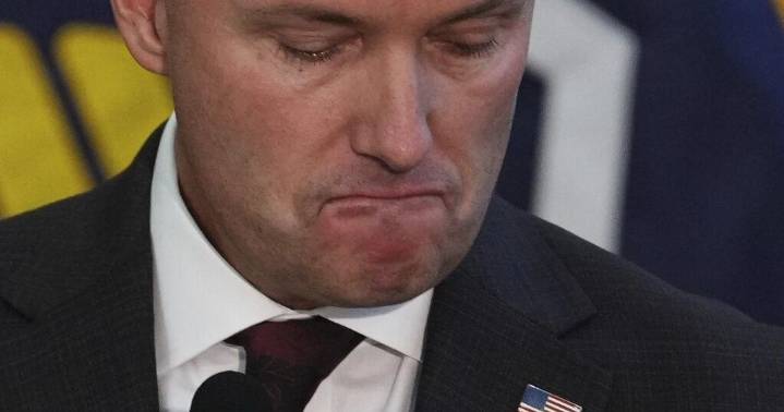 Utah's governor, in impassioned remarks, urges Americans to find 'off