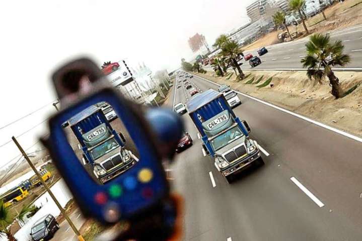 ¡No aceleres más! Cinemómetros móviles controlarán tu velocidad en Lima. Conduce informado