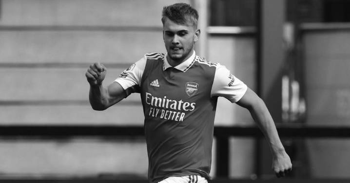 Fallece el futbolista Billy Vigar: Canterano del Arsenal sufrió una lesión cerebral durante un partido