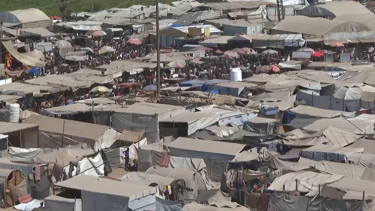Palestinians report overcrowding and lack of food, water in Gaza's southern camps