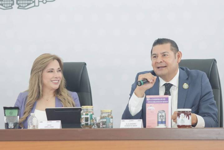 Anuncia Armenta que el reto de su gobierno será el que más calles pavimente en la historia de Puebla