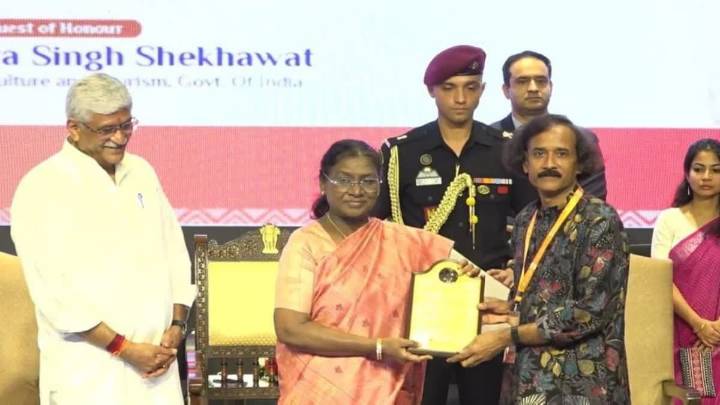Ayodhya Painting Brings National Award To Barabanki Painter