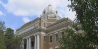 Residents urged to avoid downtown DeRidder following bomb threat at courthouse, authorities say