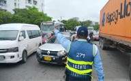 Alcalde Dumek ordenó retirar reductores de velocidad en la Transversal 54