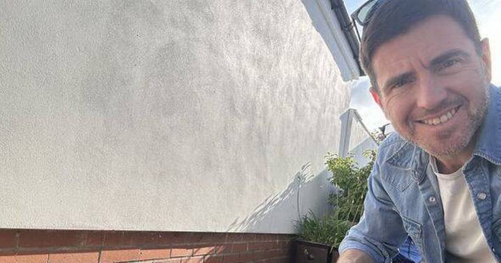 One way of getting rid of weeds on your drive - autumn is the perfect time to do it