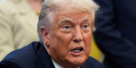 Trump anunció la designación del grupo de izquierda Antifa como organización terrorista