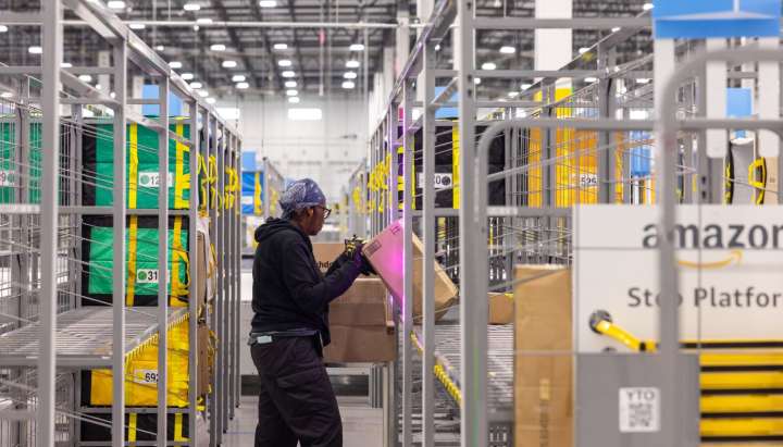 Amazon opens second Bridgeport distribution center, bringing 150 new jobs