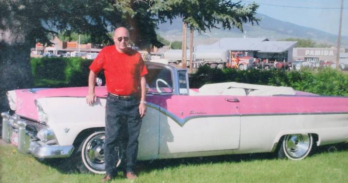 'I just can't': Memories haunt daughter who's unable to auction deceased father's classic cars