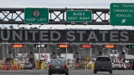 U.S. sees eighth straight drop in car trips by Canadians in August