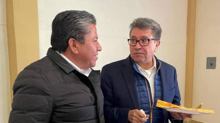 Hermanos Monreal se ignoran y evitan saludarse en evento de Sheinbaum en Zacatecas