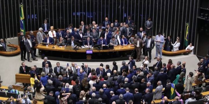 Polémica en Brasil por el proyecto de ley que blindaría a los congresistas ante la justicia: “Extiende una alfombra roja al crimen organizado”