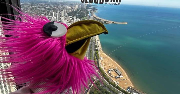 Clouds, cocktails & comedians: 360 CHICAGO to host first