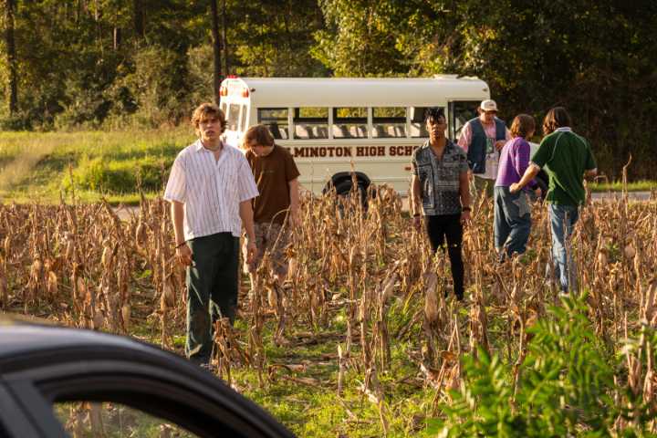 Review: ‘The Runarounds,’ set to the soundtrack of a real band, is teen wish fulfillment