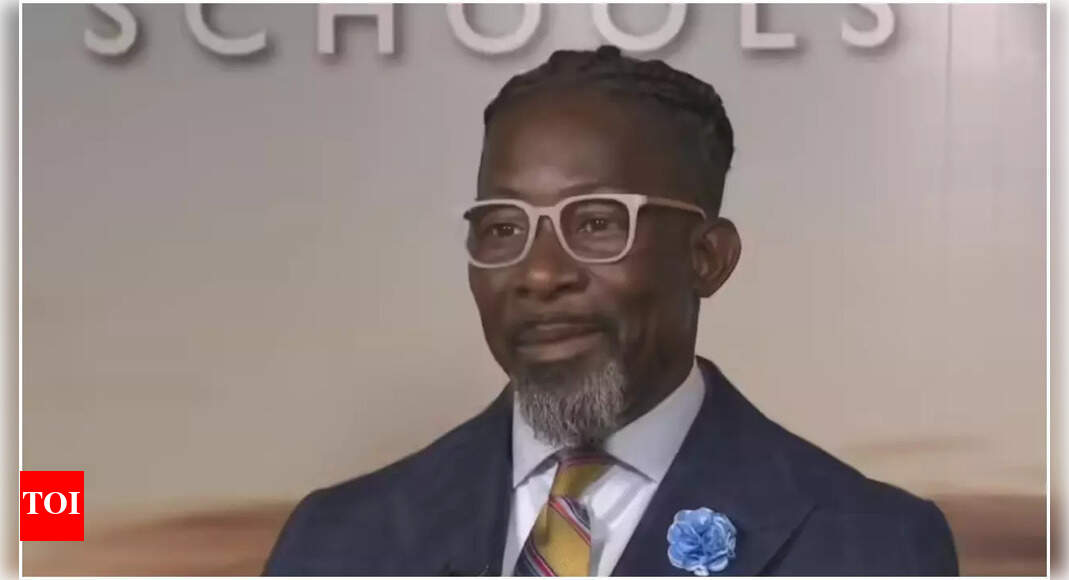 'It's ridiculous': Des Moines schools superintendent arrested by ICE found registered as Democrat voter in Maryland; Republican slams