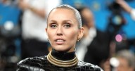 Miley Cyrus Dedicates New Song With Lindsey Buckingham, Mick Fleetwood to Dad Billy Ray Cyrus