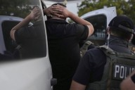 ICE denies using excessive force as it broadens immigration arrests in Chicago