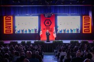 Rinde informe David de la Peña; resalta logros en  seguridad en Santiago, NL