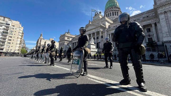 Ordenaron custodiar el Congreso durante la Marcha Federal con 1.100 efectivos de seguridad