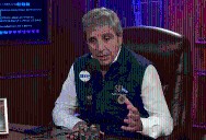 Caputo, tras otra jornada caliente en los mercados: “Vamos a vender hasta el último dólar en el techo de la banda”