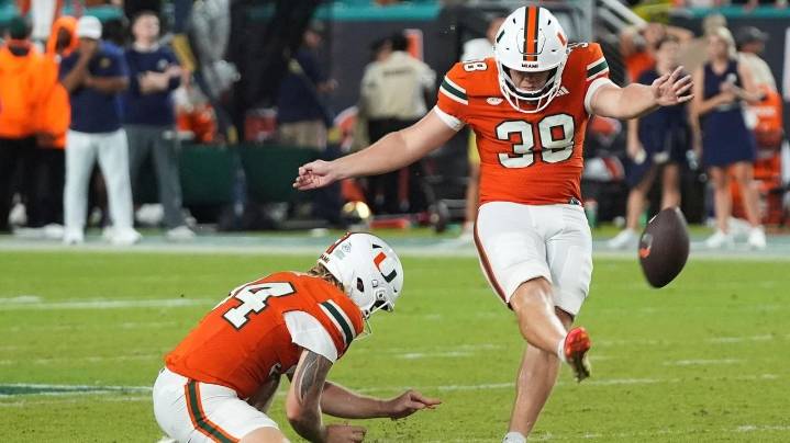 Led by Beck, Miami's new faces made some fast first impressions for the Hurricanes
