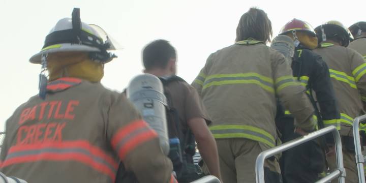 To mark anniversary of 9/11 Terror Attacks, hundreds participate in memorial stair climb