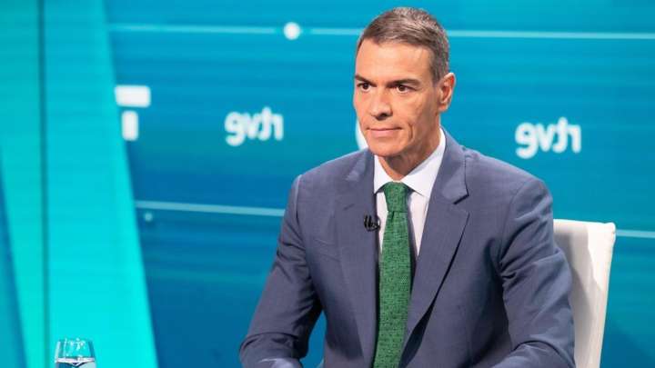 ¿Son justas las críticas de Sánchez a los jueces? ¿O las hace por las imputaciones de sus familiares?