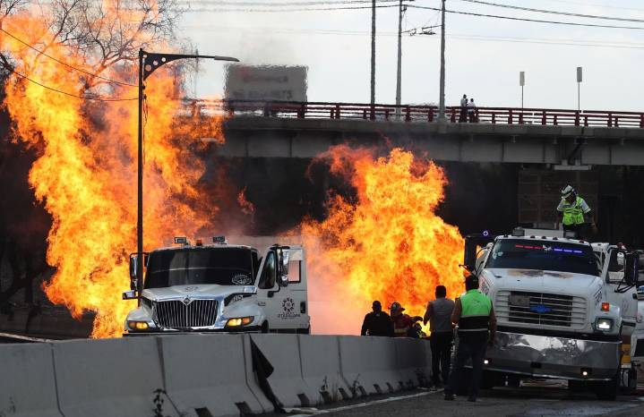 Silza cubre gastos funerarios de chofer de pipa que explotó en Iztapalapa