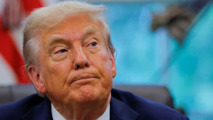 Trump Advierte a Venezuela que Derribará sus Cazas si Pone a EUA en "Situación Peligrosa"