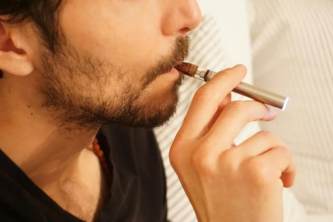 Países Bajos investigan a Snapchat por venta de vaporizadores a menores