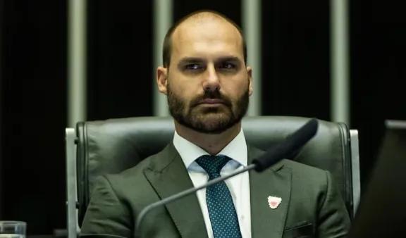 Fiscalía de Brasil acusa a Eduardo Bolsonaro por coacción en defensa de su padre y crece la tensión con EE.UU
