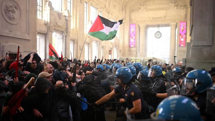 Italia se moviliza por Gaza. Enfrentamientos en la estación de Milán