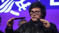 Milei promete no moverse "ni un milímetro" de su plan económico tras derrota electoral