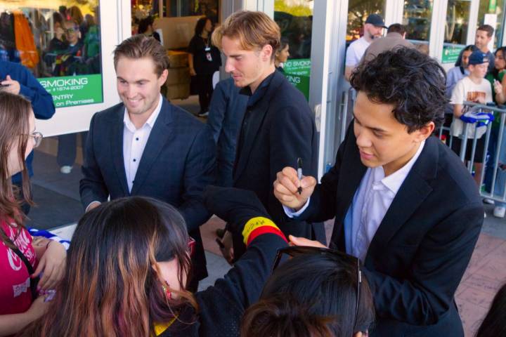 PHOTOS: Vancouver Canucks meet Abbotsford fans ahead of preseason win