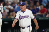 Bruce Bochy out as Rangers manager as Giants buzz grows