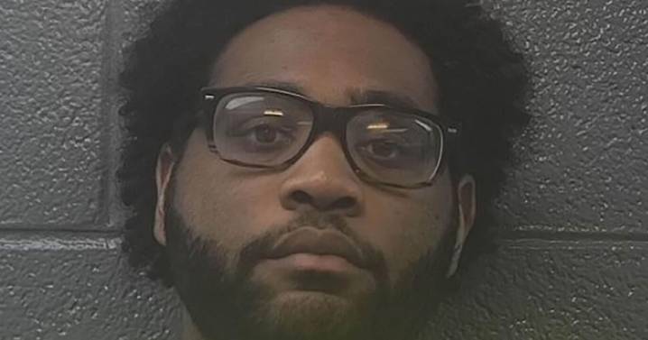 Suspect, ex-GW worker, tells police texts referred to 'wanting to have sex' with juvenile