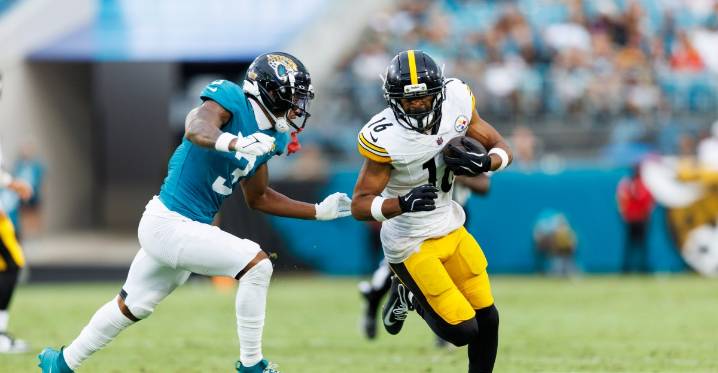 Steelers release WR Robert Woods from practice squad per his request