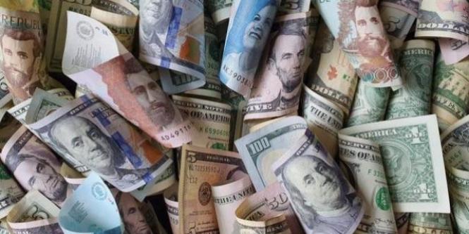 Peso colombiano, la divisa con mejor desempeño en la región en agosto 