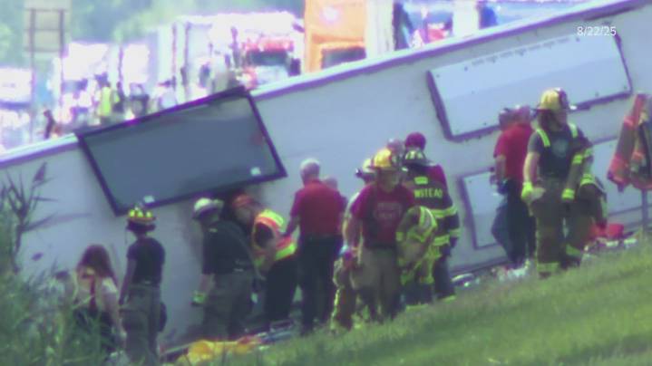 2 passengers sue tour company after deadly Thruway bus crash
