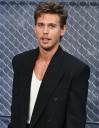 Cele|bitchy | “Austin Butler & Emily Ratajkowski?  Sure, why not” links