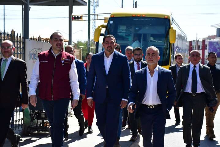 Visitan el alcalde y director del CECATI el Puente Internacional Paso del Norte